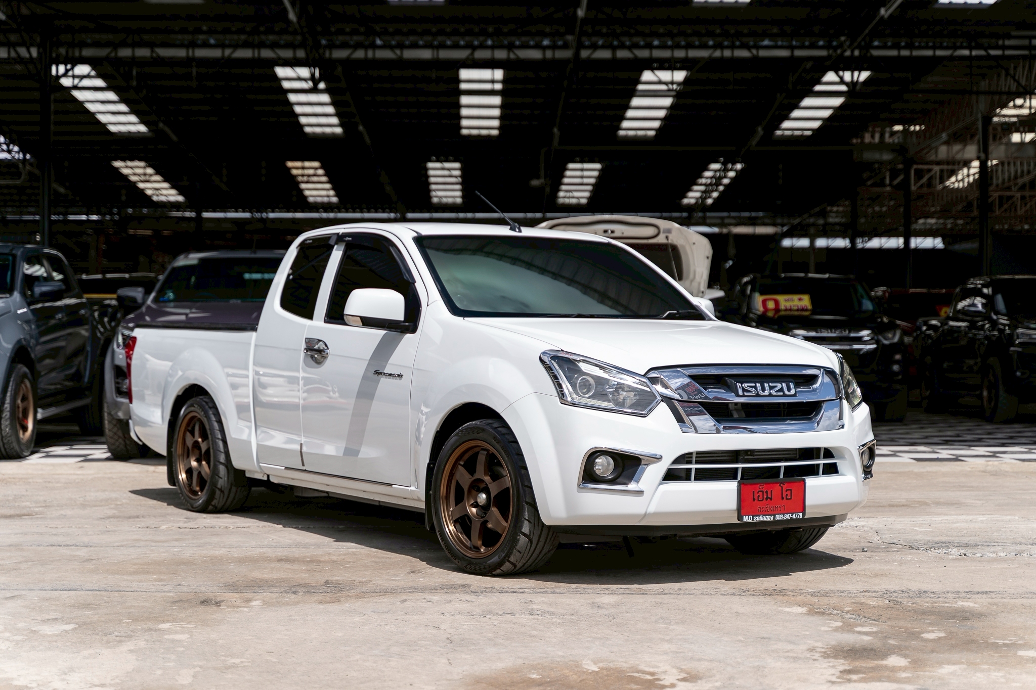 ISUZU