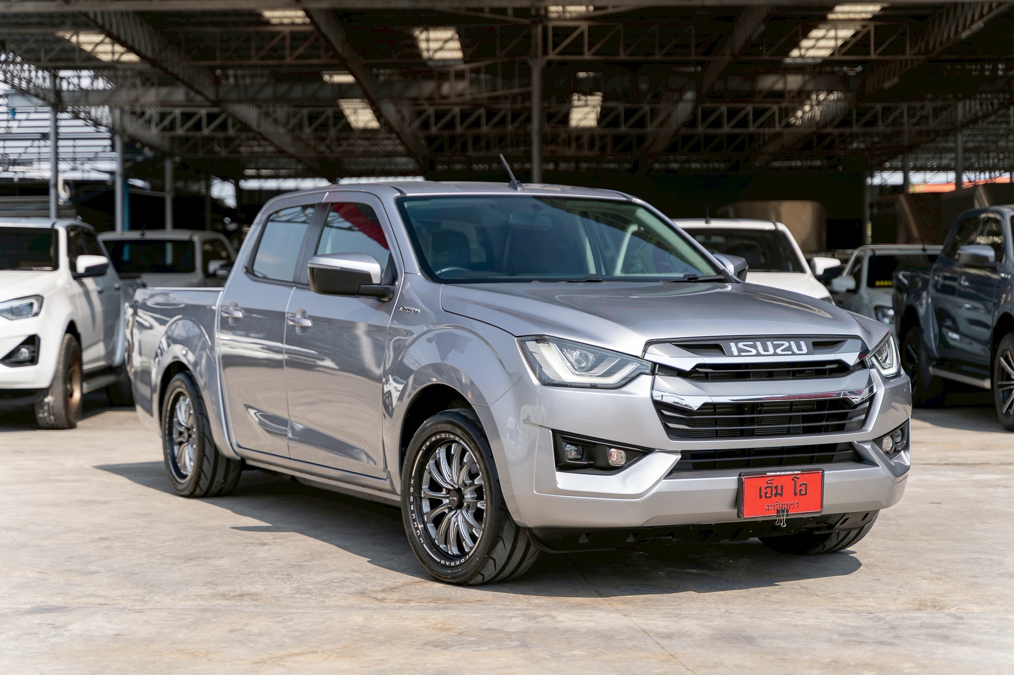 ISUZU